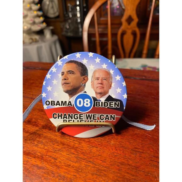 2008 Presidential Campaign Pin back Button Obama - Biden 3 inches Different VGUC - Picture 1 of 9